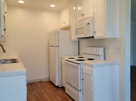 210 Quintard St