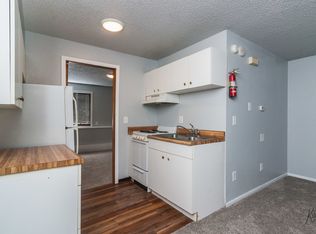 327 W 5th Ave APT 2, North Pole, AK 99705