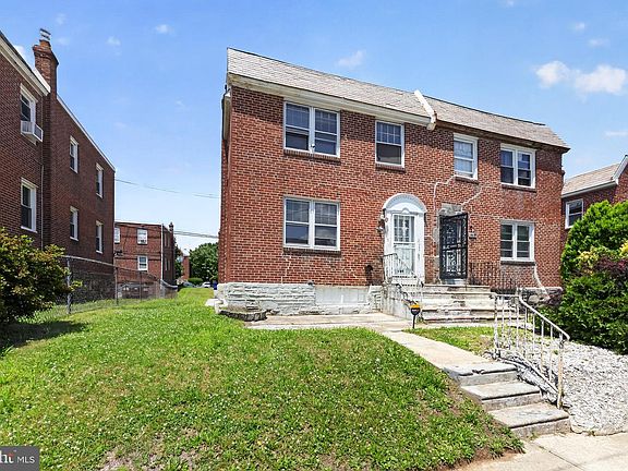 2nd image of 1613 Elaine St