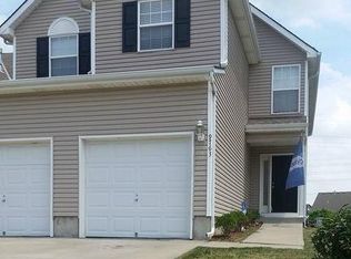 9763 N Lewis Ave, Kansas City, MO 64157