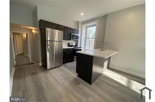 21 E Price St Photo 1