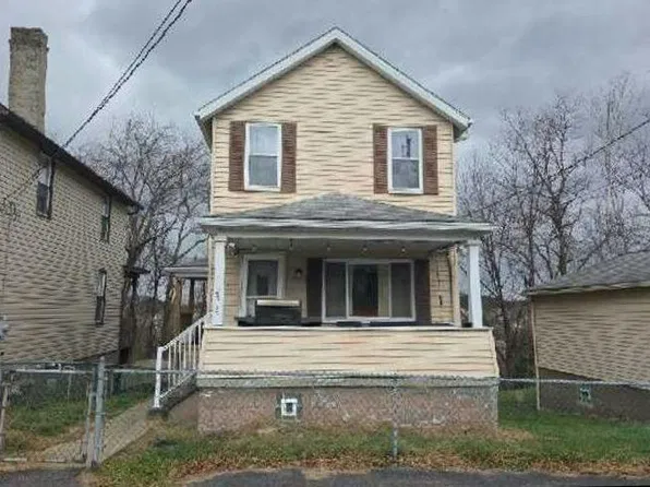 2513 Portland St, Grapeville, PA 15634