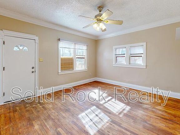 5th image of 222 E Harrison St