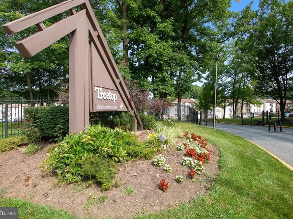 10129 Prince Pl APT 102-12, Upper Marlboro, MD 20774