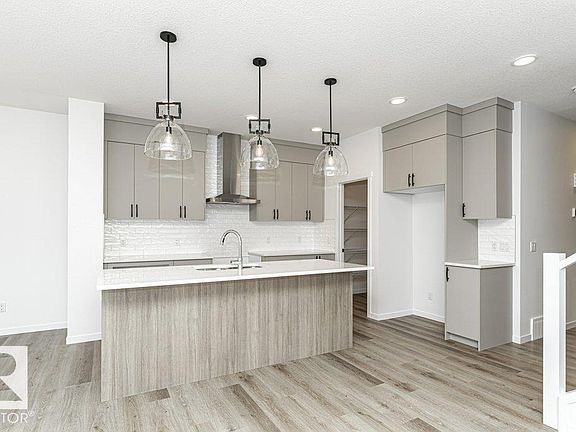 2nd image of 2524 158th St SW