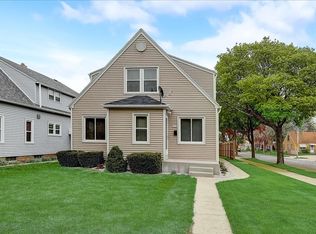 3180 S 41st St, Milwaukee, WI 53215