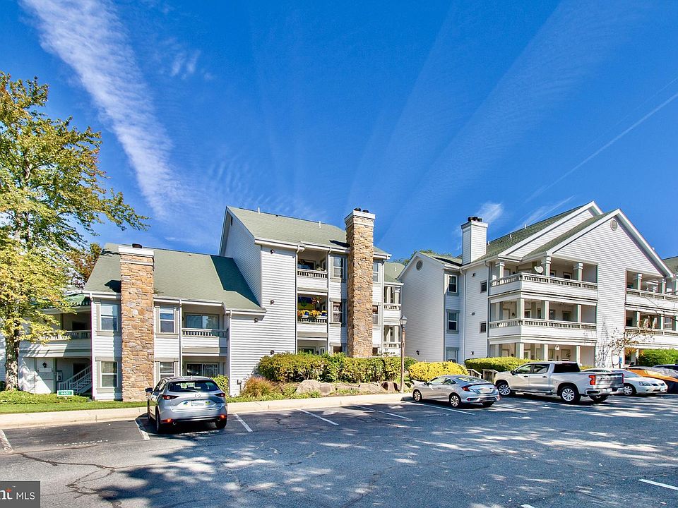 1st image of 4405 Fair Stone Dr APT 305
