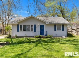 119 Briargate Rd, Washington, IL 61571