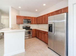 1028 NE 207th Ter #1028, Miami, FL 33179