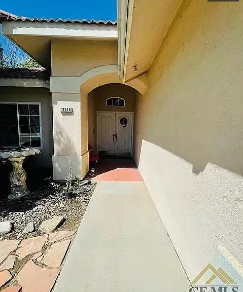 12216 Kingfisher Ave — Photo 4