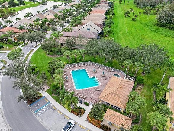 4th image of 5710 Mayflower Way #102