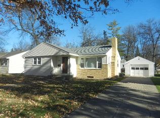 635 Grove St SW, Hutchinson, MN 55350