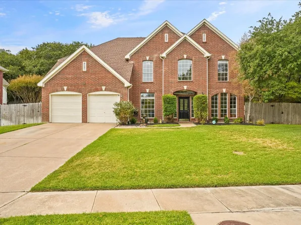 3240 Horseshoe Dr, Grapevine, TX 76051