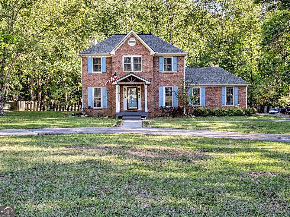 1st image of 230 Mapledale Trl