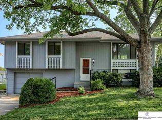 13314 Emiline St, Omaha, NE 68138