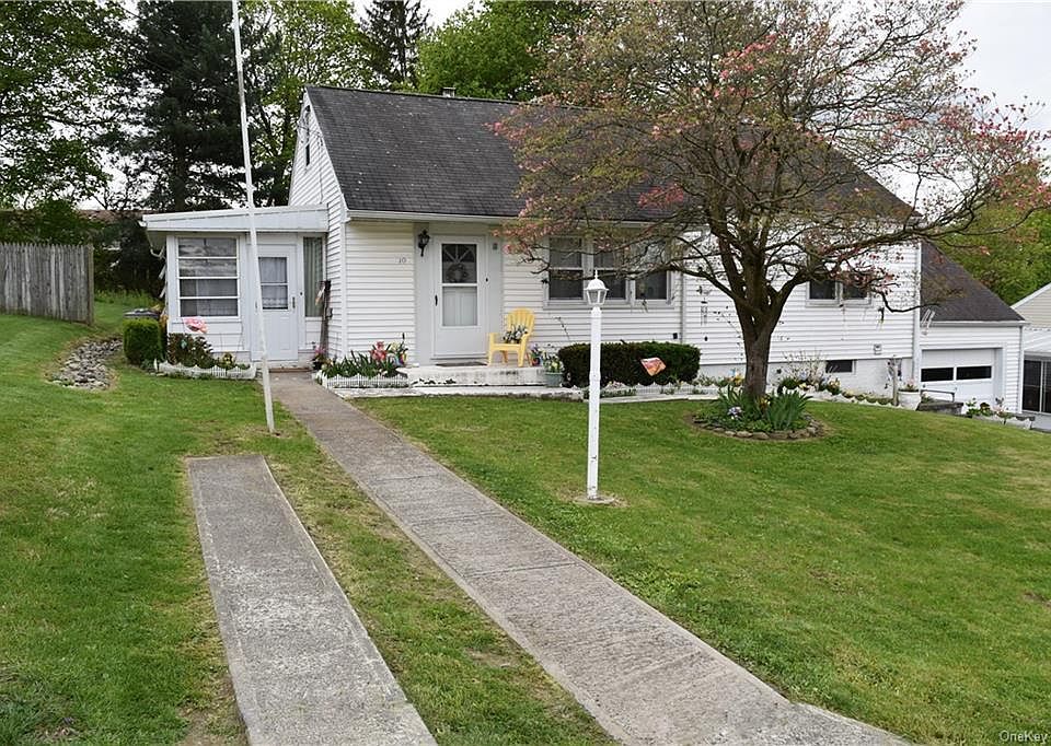 1st image of 10 Highland Ave