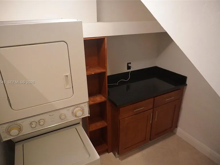2880 Pine Tree Dr #2 — Photo 16