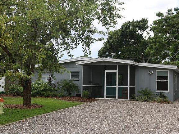 3rd image of 316 E Cornelius Cir
