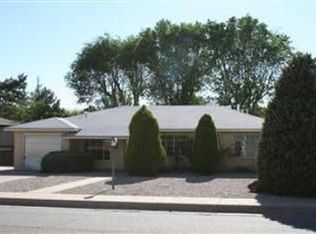 1915 Inez Dr NE, Albuquerque, NM 87110