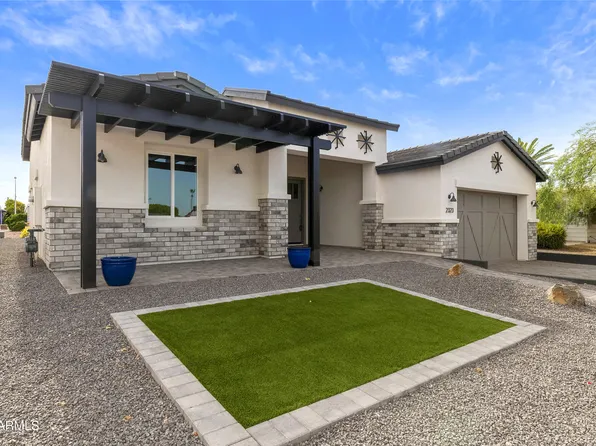 2323 N NICKLAUS Drive, Mesa, AZ 85215