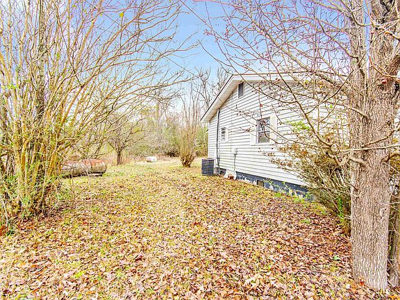 3rd image of 1482 Old Kellyton Rd