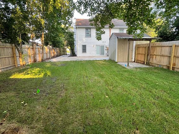 2nd image of 206 N Palm Ave #1