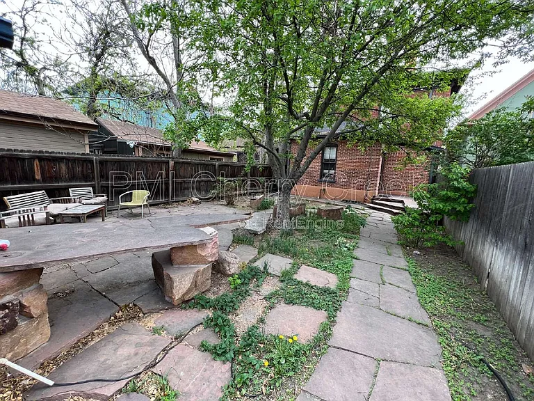2545 Stout St — Photo 21