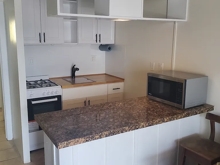 821 1/2 Coronado Ct — Photo 10