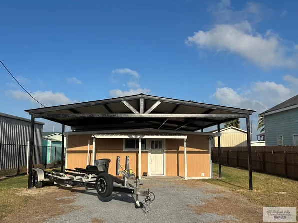 412 Bay Shore Dr, Port Mansfield, TX 78598