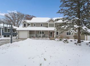 293 Abbotsford Ct, Glen Ellyn, IL 60137