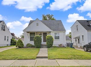 2732 Queen St, Dearborn, MI 48124