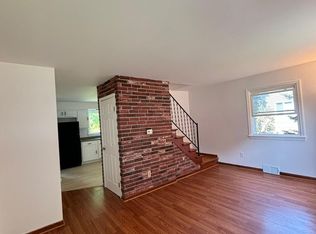 11 Bennett Ave APT B, Bloomfield, NY 14469