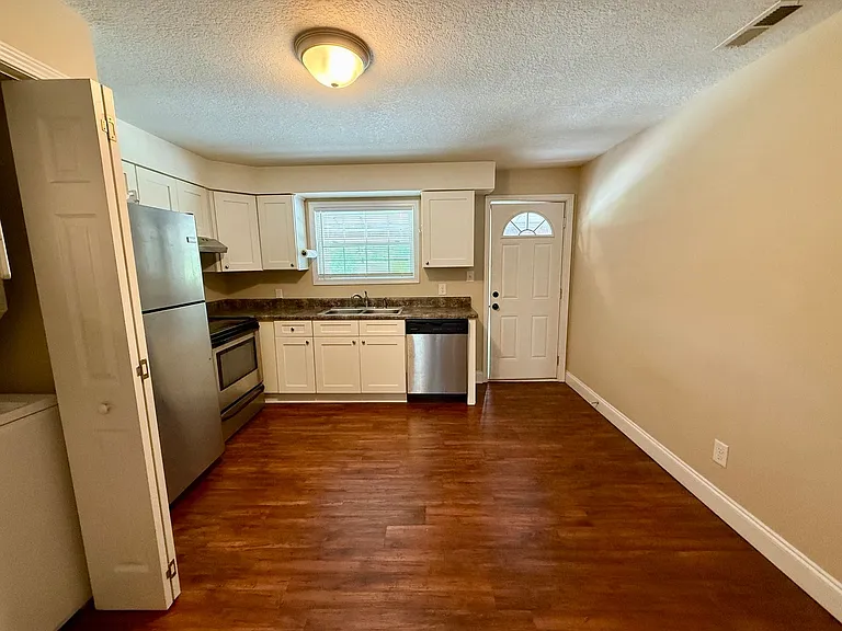 1401 John Exum Pkwy #1 — Photo 10