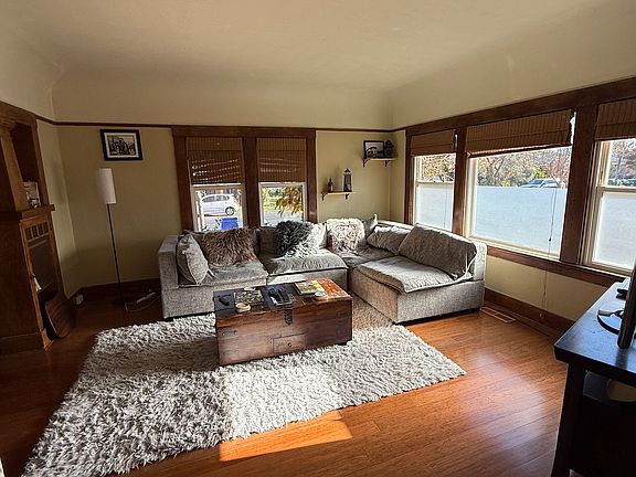4th image of 265 Roosevelt St