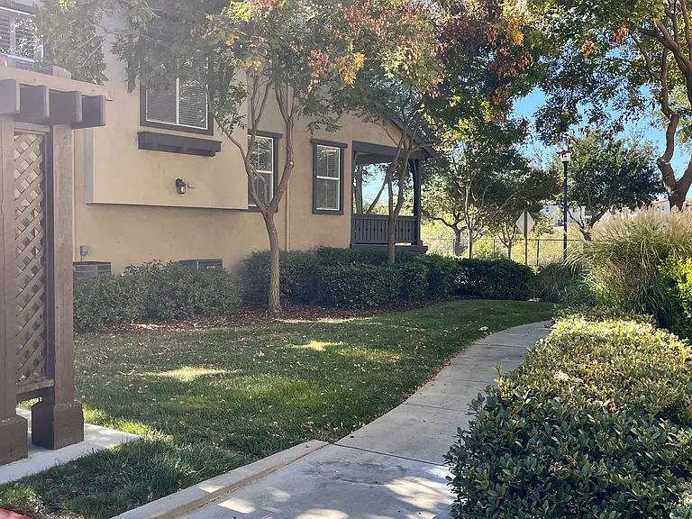 2364 Millstream Ln — Photo 53