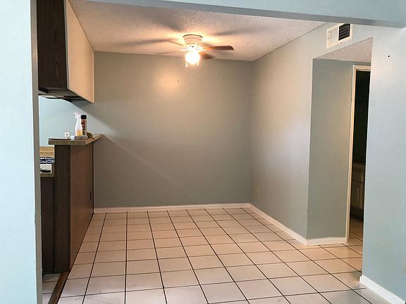 5th image of 665 S College Ave