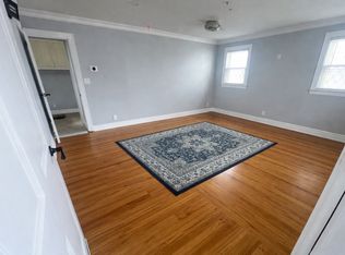 205-14 104th Ave #1, Saint Albans, NY 11412