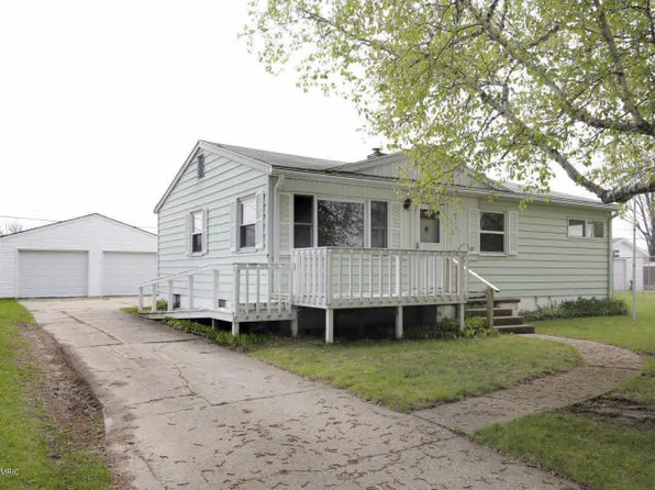 69197 Elaine Dr, Sturgis, MI 49091