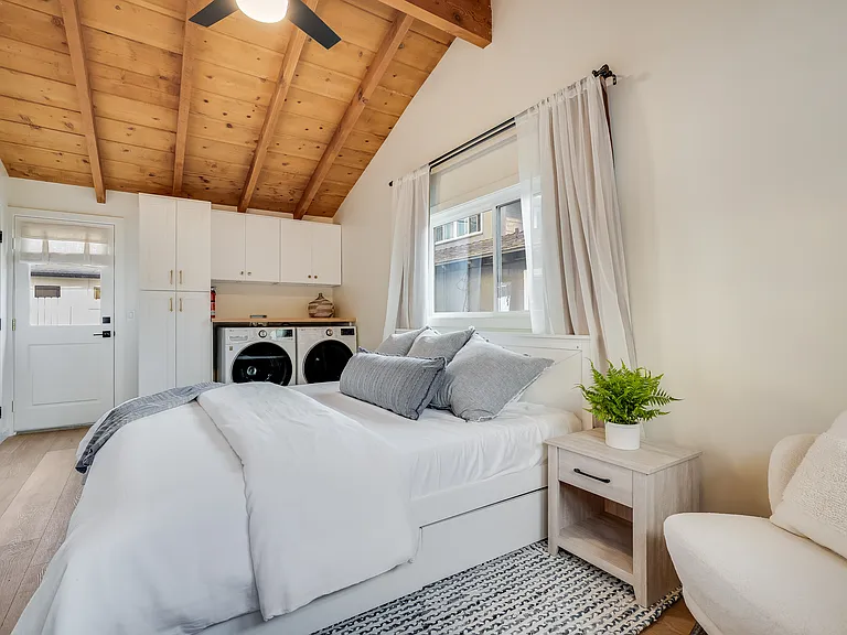 325 W Avenida Palizada — Photo 23