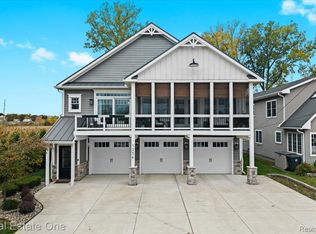1254 Sunrise Park St, Howell, MI 48843