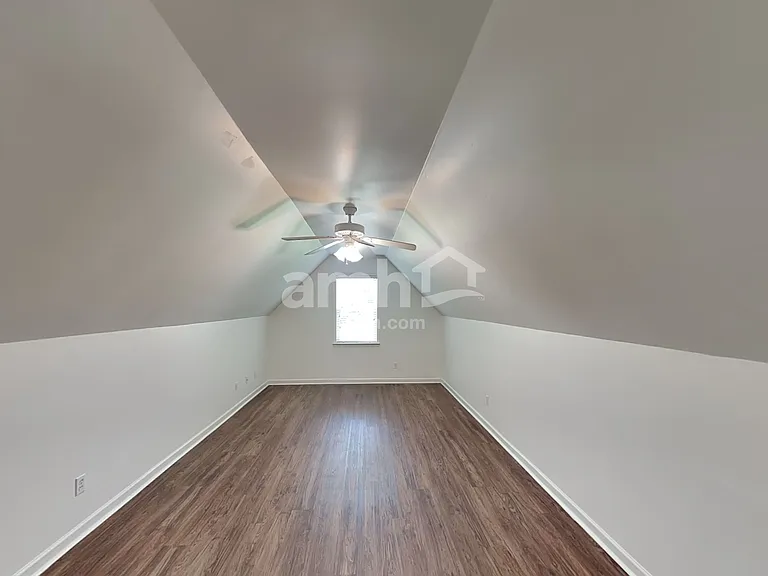 1914 Amacher Dr — Photo 11