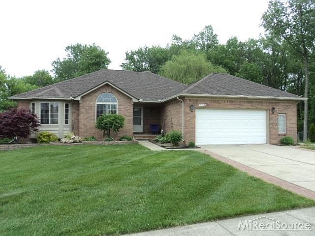 1st image of 31193 English Oaks Dr