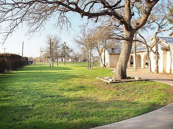 5th image of 21974 Ann Showers Dr