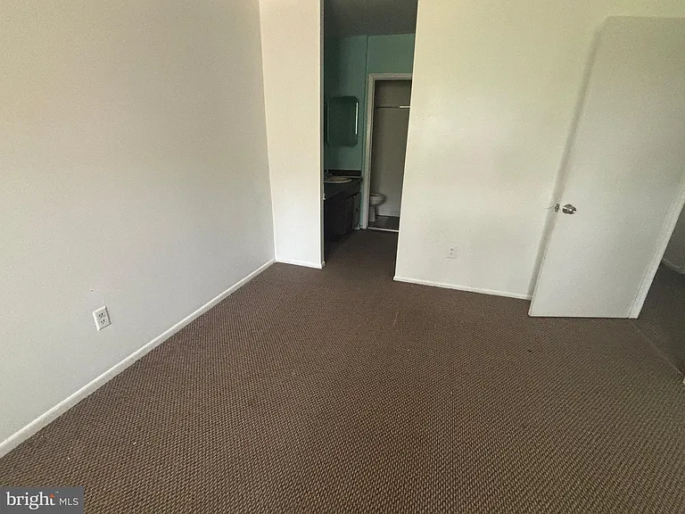 2419 Tremont St #B — Photo 4