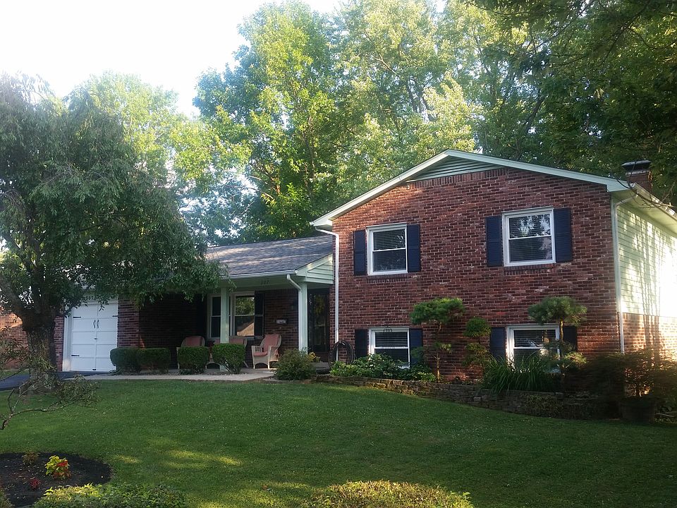 1st image of 307 Parkwood Pl