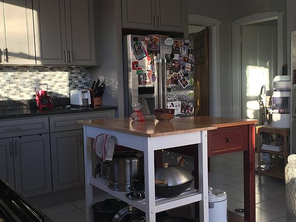 3rd image of 1133 W North Shore Ave #3
