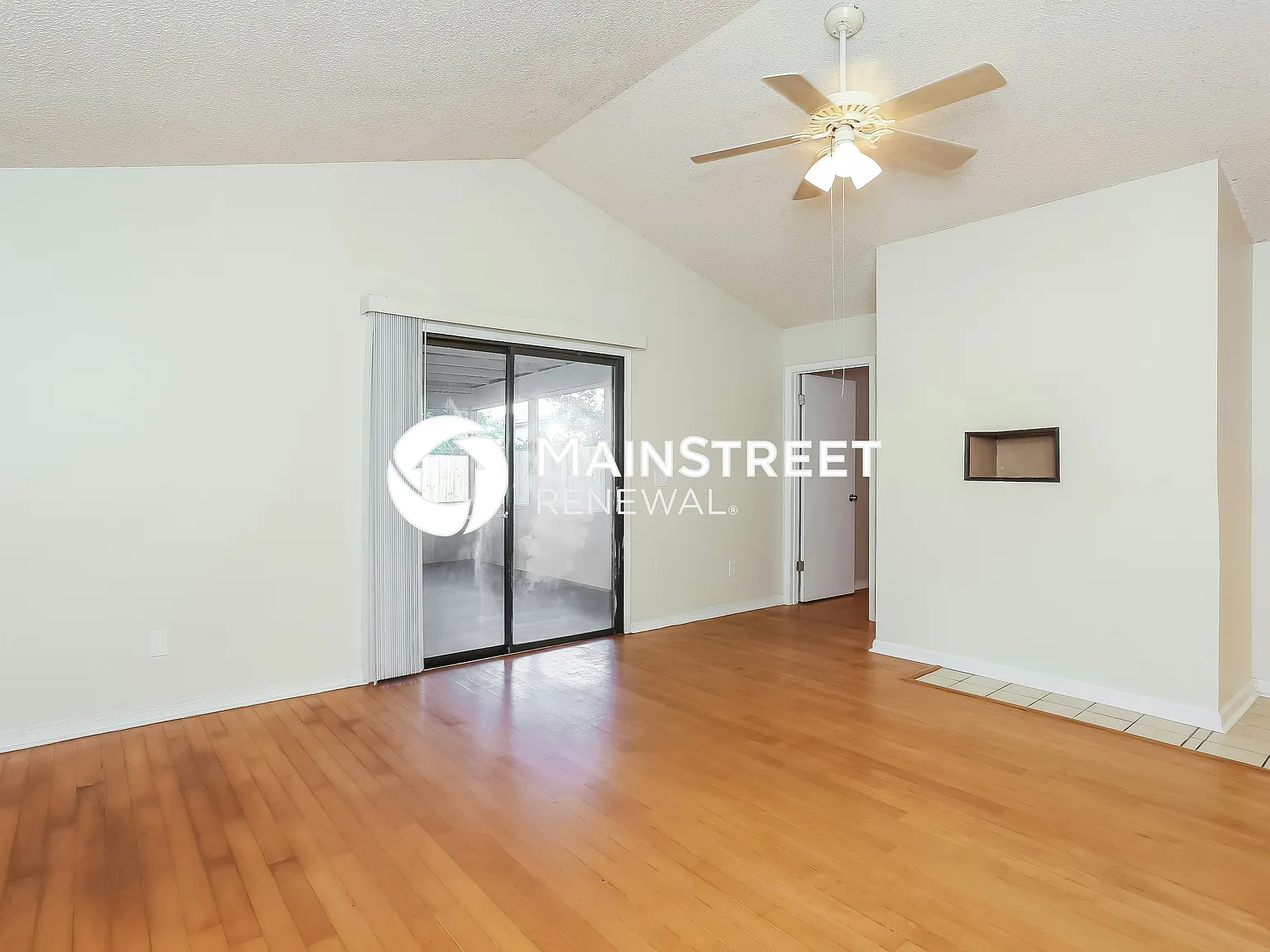 11167 Caroline Crest Dr — Photo 2