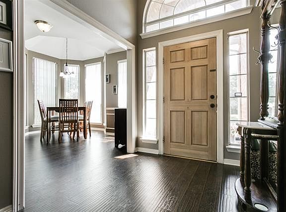 3rd image of 7501 England Dr
