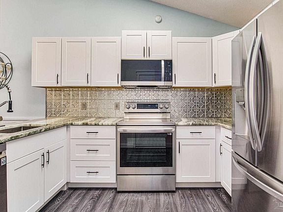 5th image of 3509 Silvertree Ln