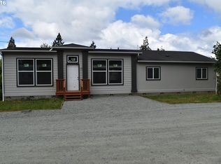 1637 Willow St, Myrtle Point, OR 97458